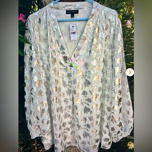 NWT BEAUTIFUL Lane Bryant White Silver long sleeve Blouse SZ 26 Plus